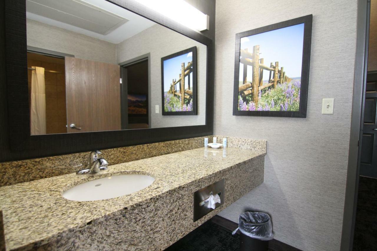 Casper C'Mon Inn Hotel & Suites Evansville Екстер'єр фото